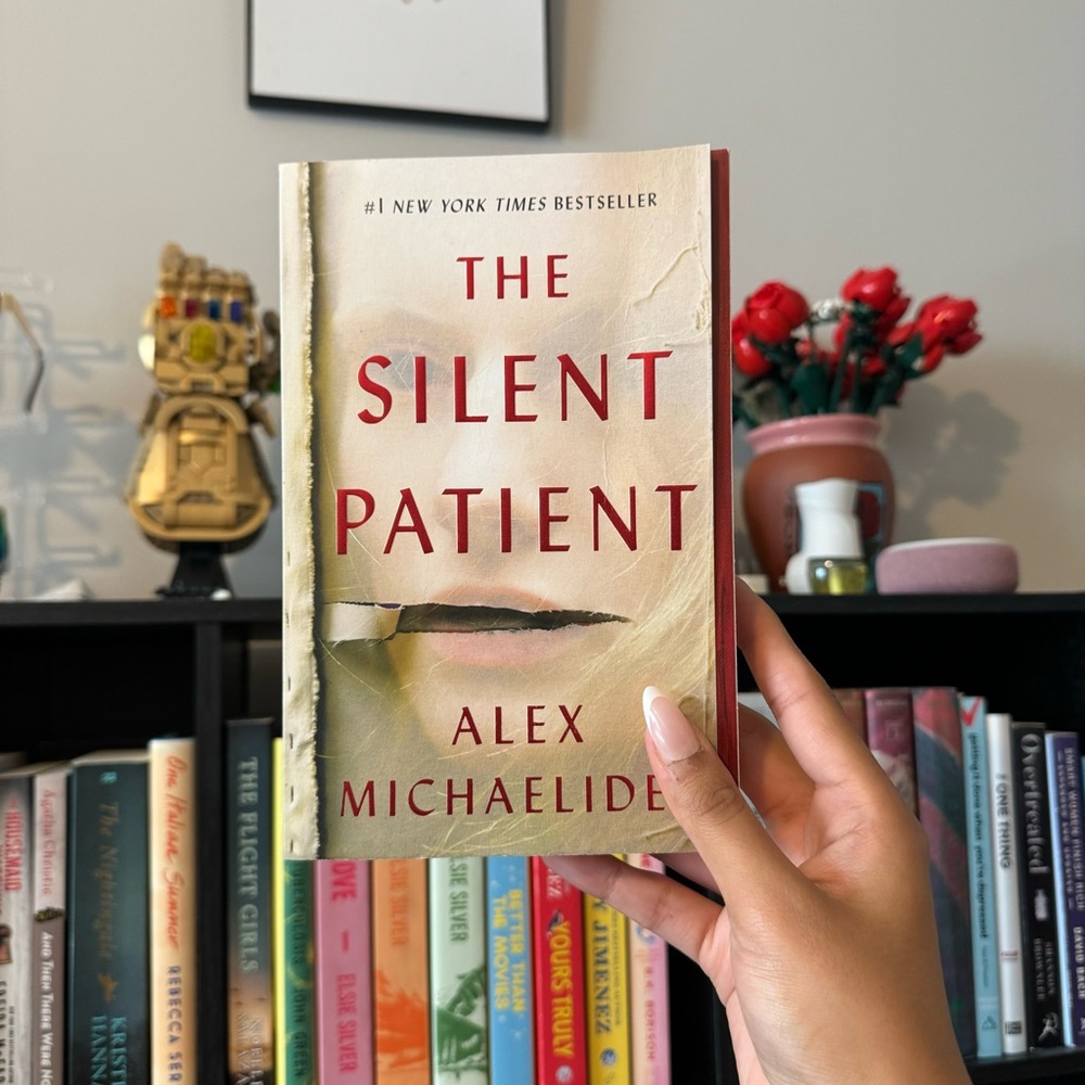 The Silent Patient by Alex Michaelides